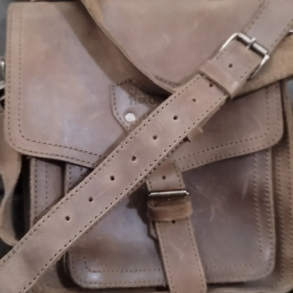 Leather Crossbody Messenger Bag